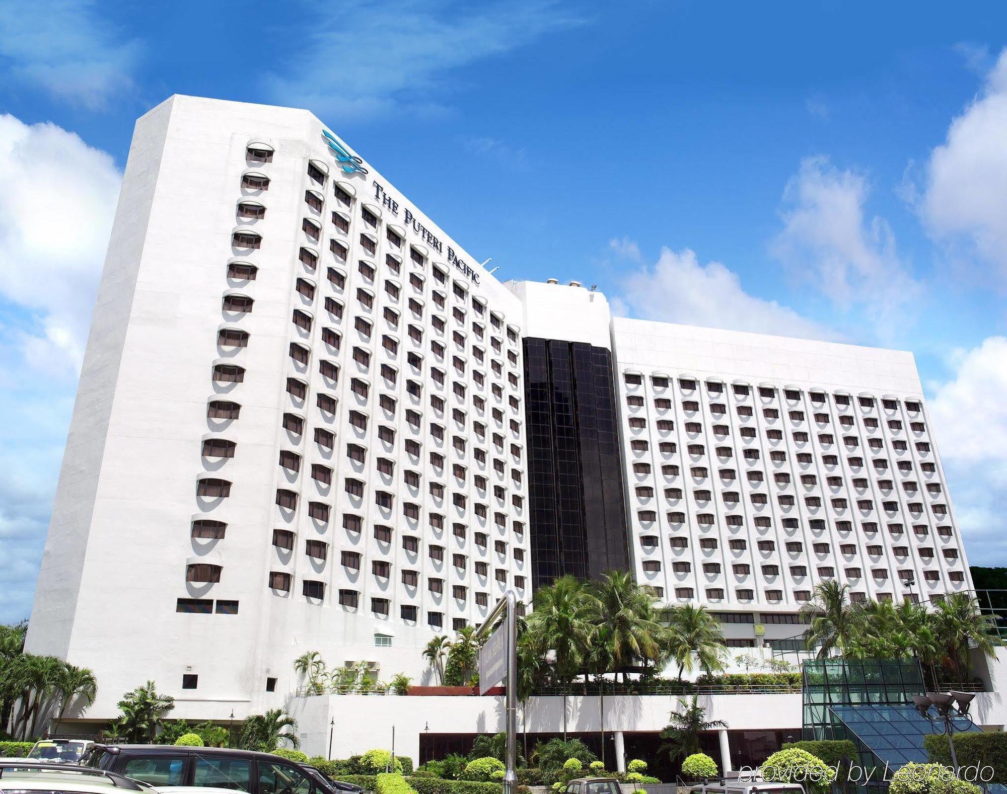 Hotel The Puteri Pacific Johor Bahru Esterno foto